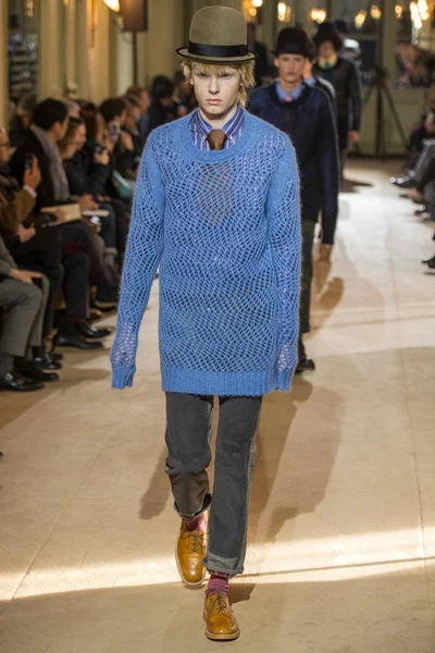 Look 39